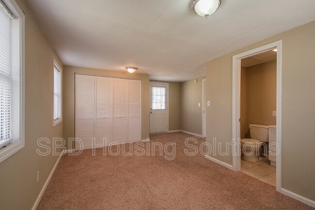 Building Photo - 1740 Sinnott Cir