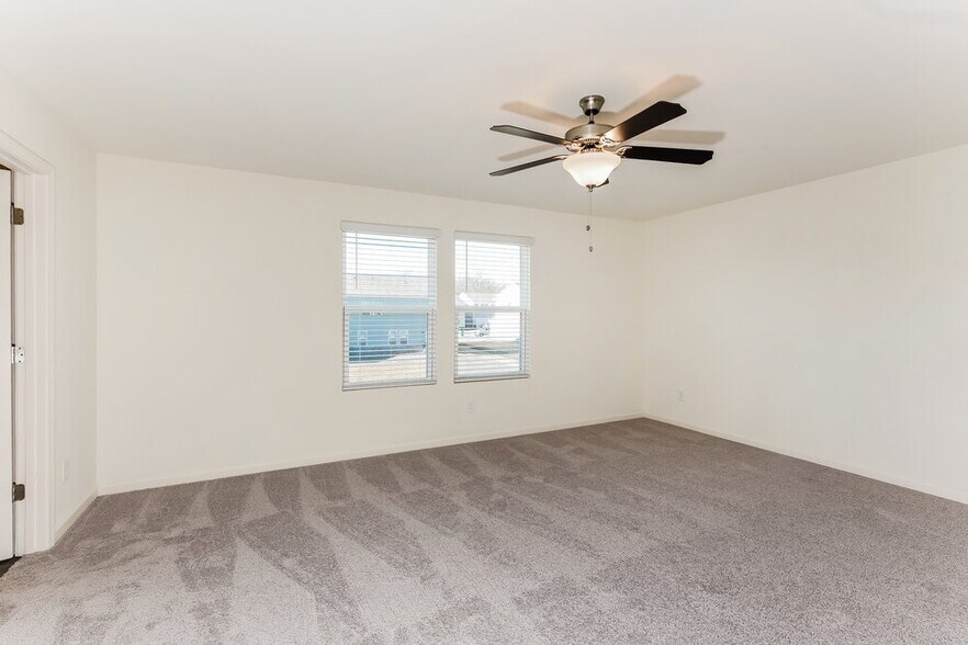 Building Photo - 412 Knightsbridge Ln