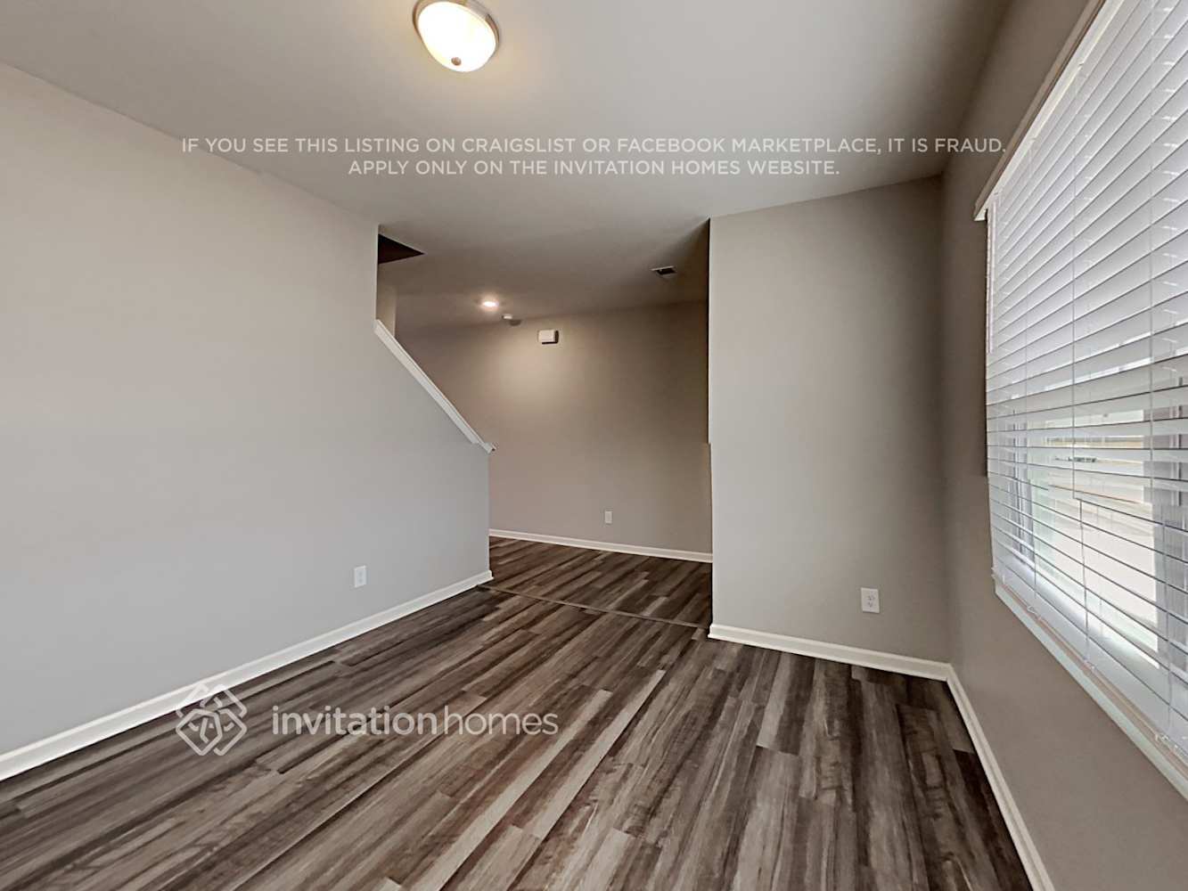 Building Photo - 117 Verona Dr NW