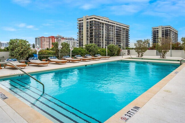 Building Photo - 2000 S Ocean Dr