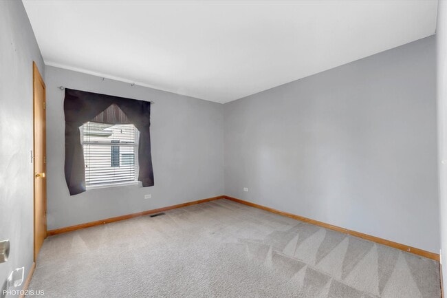 Building Photo - 24525 Champion Dr