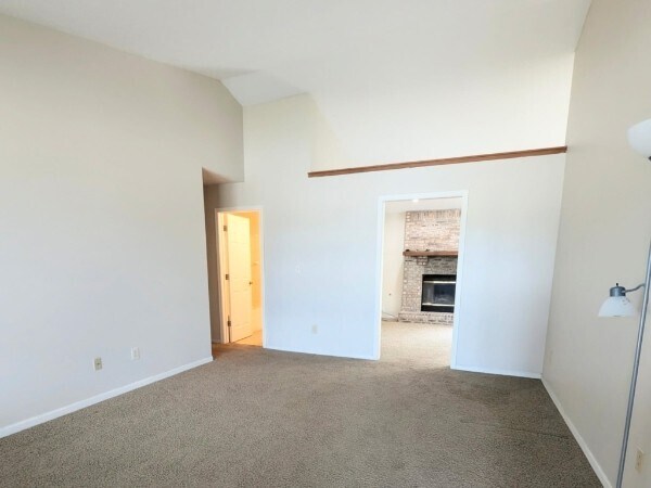 Building Photo - 278 Longfellow Ln