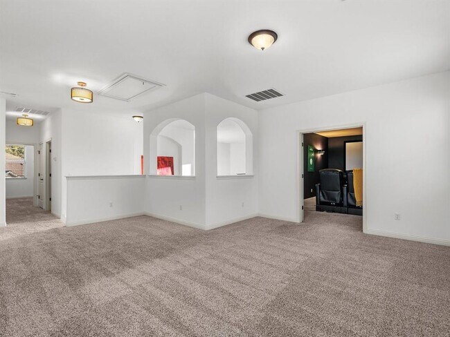 Building Photo - 307 Ansley Cove