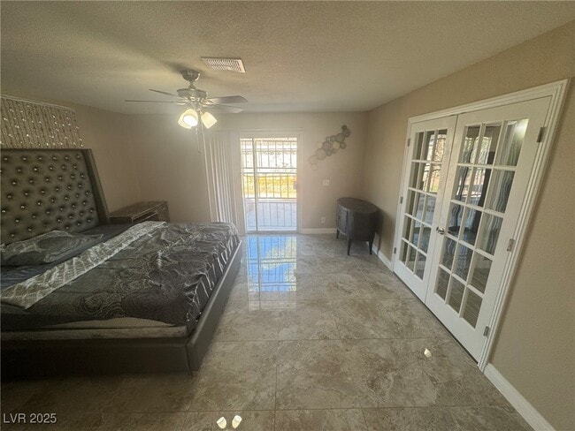 Building Photo - 6224 Miraloma St