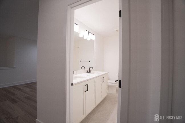 Building Photo - 85 Mustang Dr