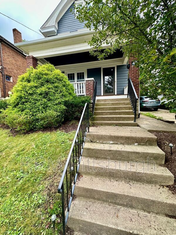 Building Photo - 45 Shady Dr W