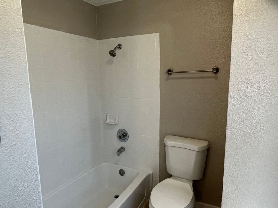 Building Photo - 5909 Avery Island Ave