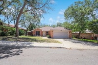 Building Photo - Updated 3 Bed / 2 Bath One-Story Home in San Antonio – Glen Wood Subdivision