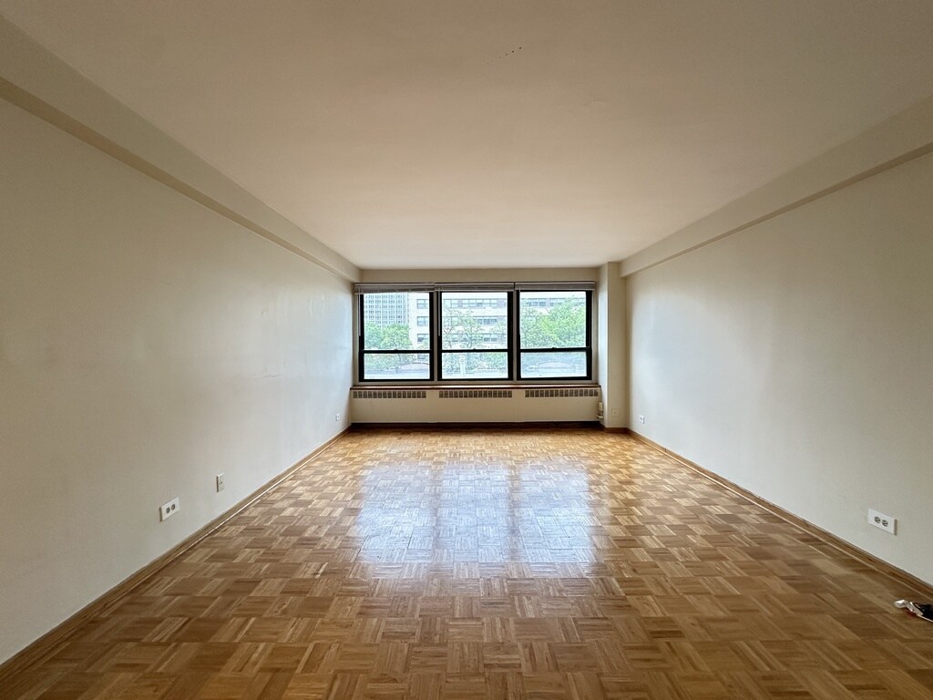 Building Photo - 4180 N Marine Dr