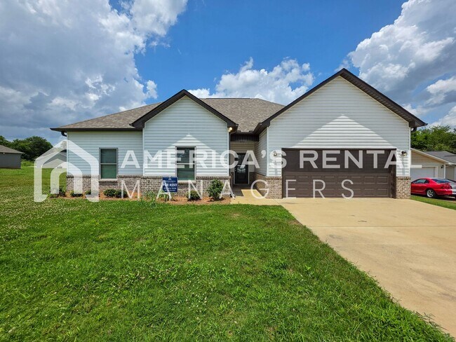 Building Photo - DEPOSIT PENDING!!! - Four Bedroom, Modern Home for Rent in Eastaboga - Available NOW!