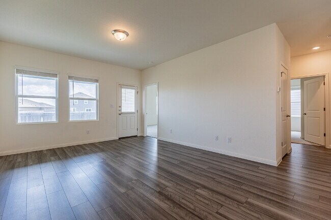 Building Photo - 141 Rubrum Rd