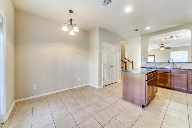 Building Photo - 23127 Cardigan Chase