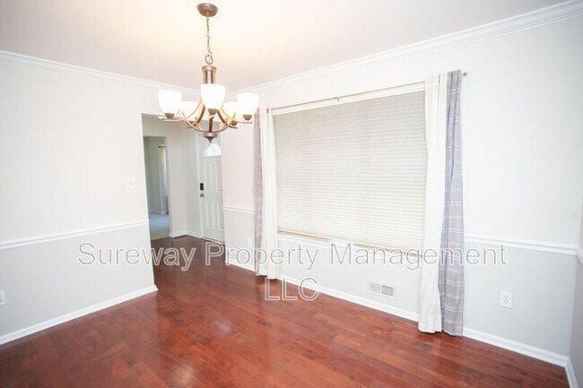 Building Photo - 24 Kathryn Ct