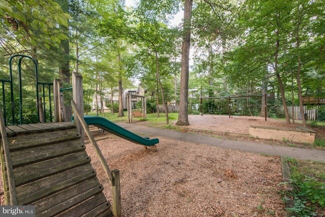 Building Photo - 1502 Farsta Ct