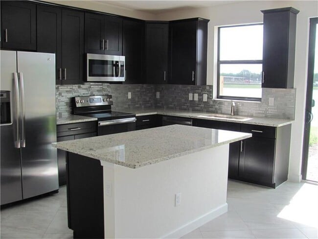 Building Photo - 13007 Anthorne Ln