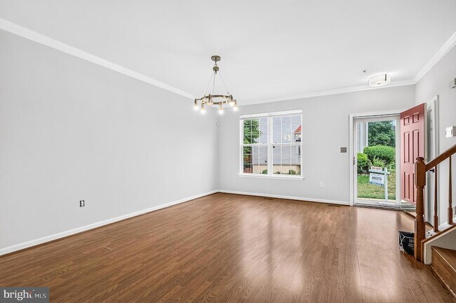 Building Photo - 9743 Quiet Brook Ln