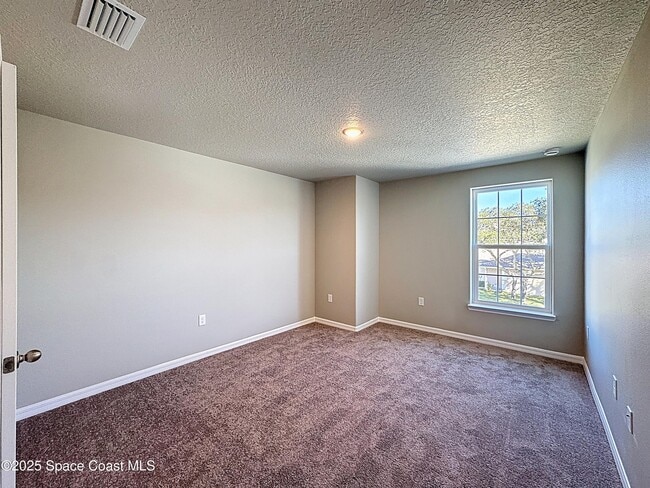 Building Photo - 534 L M Davey Ln