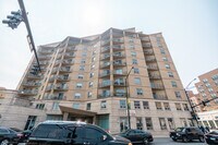 Building Photo - 4350 N Broadway