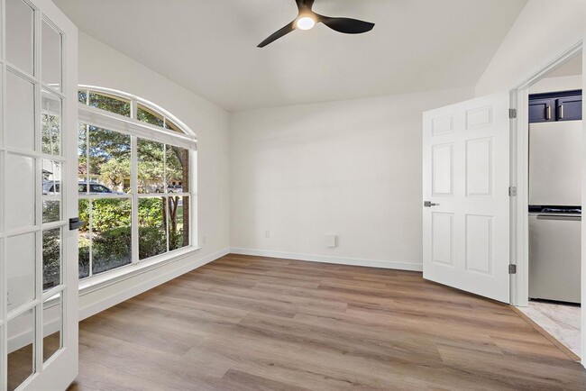 Building Photo - 3219 Arroyo Bluff Ln