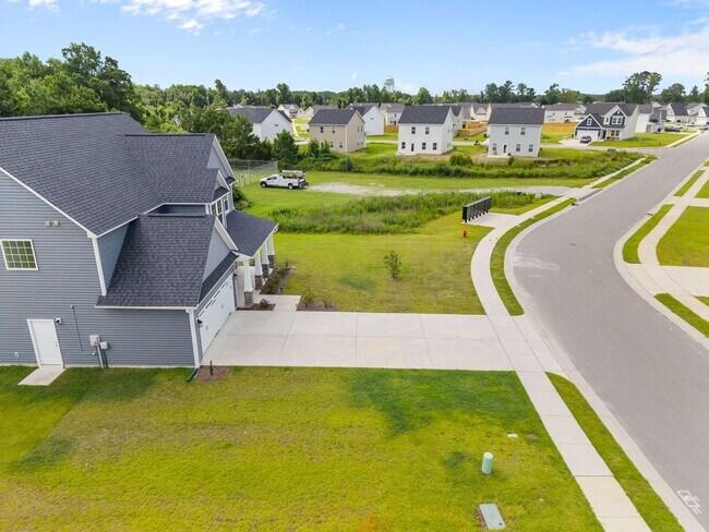 Building Photo - Welcome to Harvest Meadow!