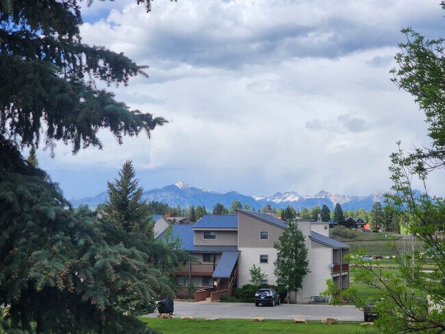 Building Photo - Pinon Condo