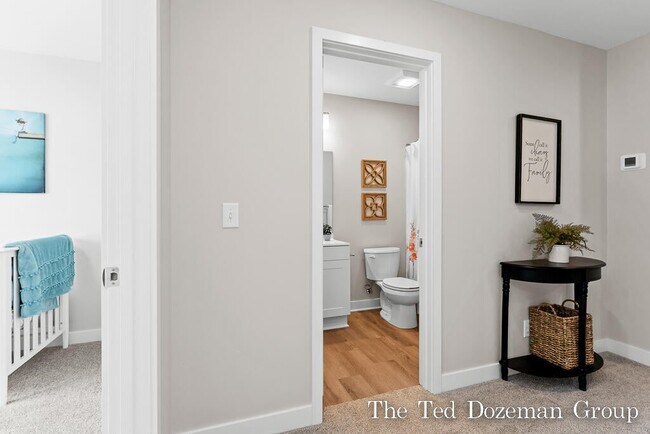 Building Photo - 13630 Signature Dr