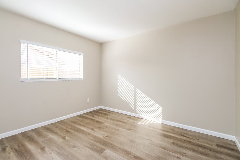 Building Photo - 1538 S Danielson Wy