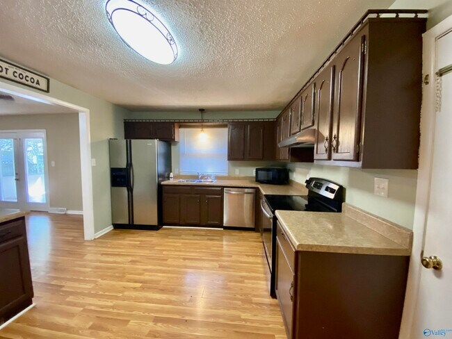 Building Photo - 1016 Arnold Rd