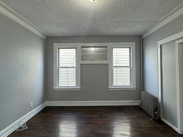 Building Photo - 416-418-418 Leslie St