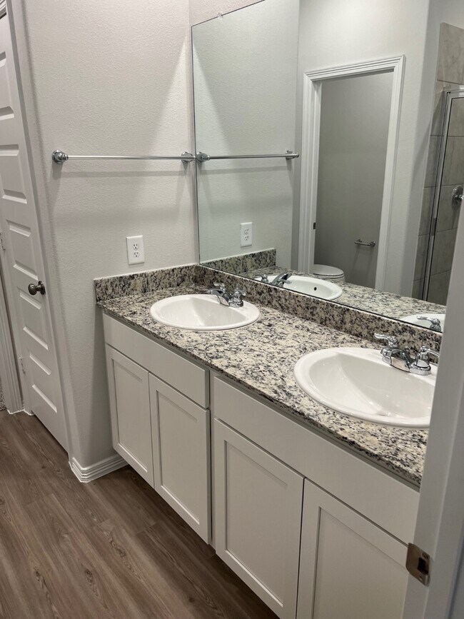 Building Photo - 10722 Violet Bloom Dr