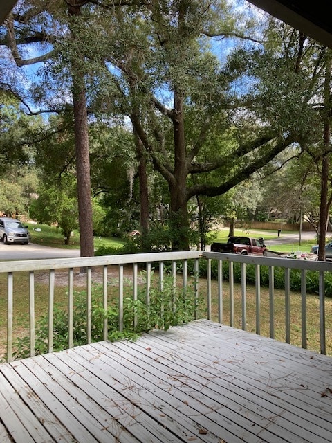 Building Photo - 744 Vassar Rd