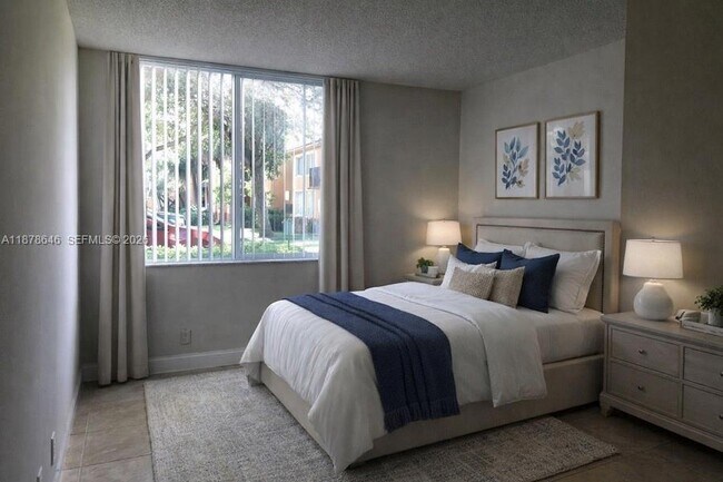 Building Photo - 10757 Cleary Blvd