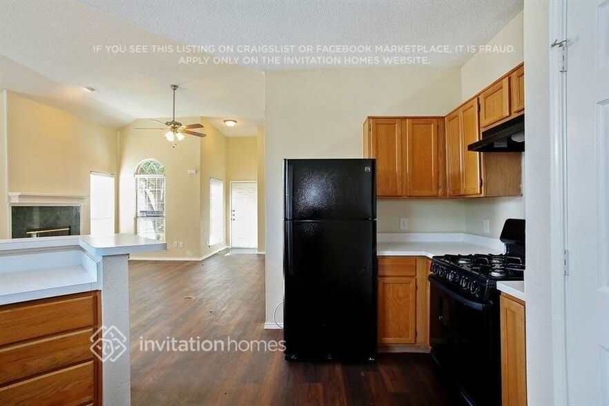 Building Photo - 2624 Bent Brook Dr