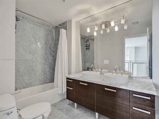 Building Photo - 244 Biscayne Blvd