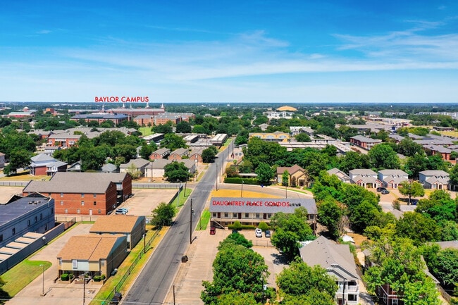 Building Photo - Daughtery Place 1 Bedroom Upstairs Condominium