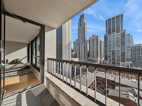 Building Photo - 1030 N State St