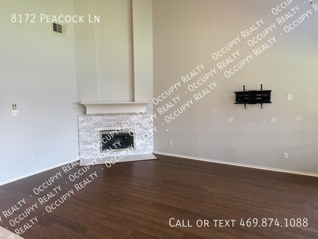 Building Photo - 8172 Peacock Ln