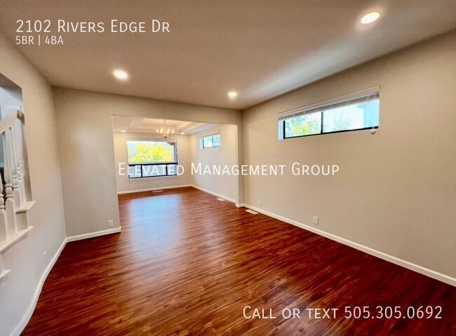 Building Photo - Spacious 5 Bedroom, Views, Refrigerated Ai...