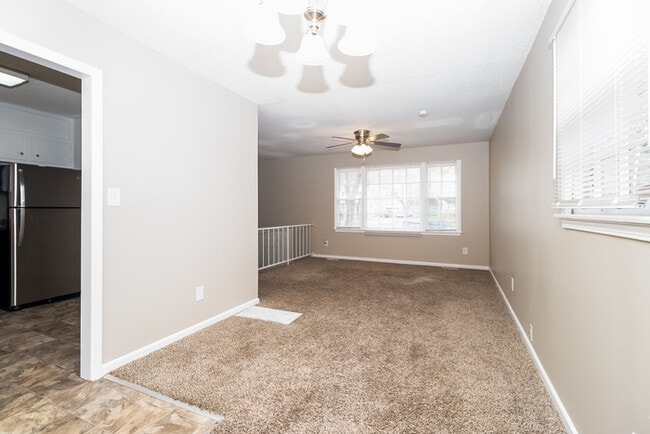 Building Photo - 3711 Fox Trail Cir NW
