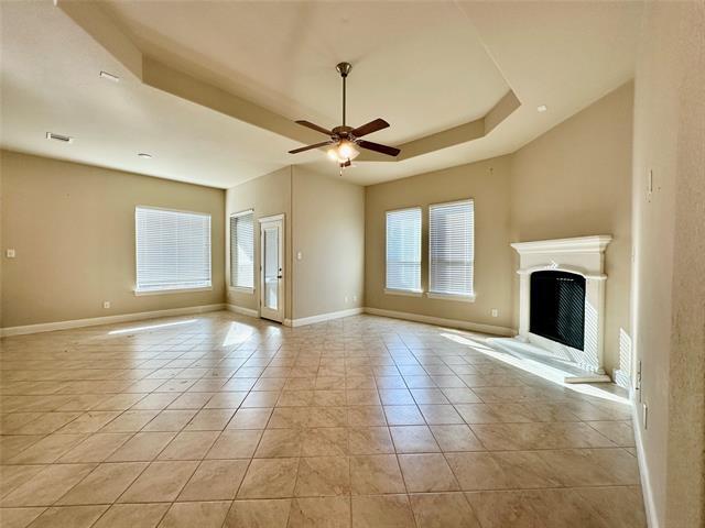 Building Photo - 16205 Weymouth Dr