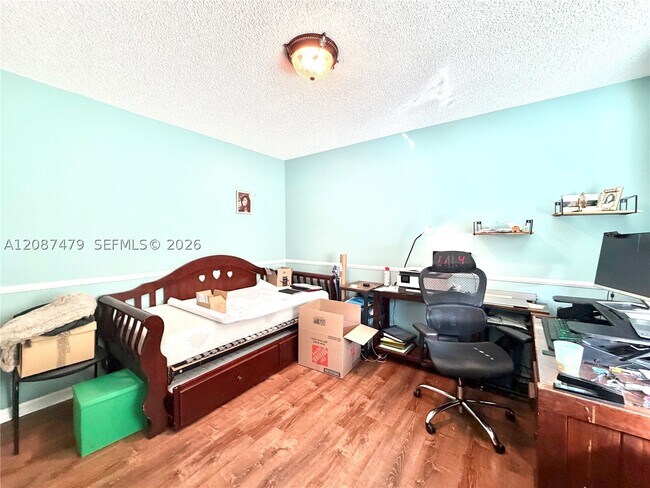 Building Photo - 4631 SW 154th Ct