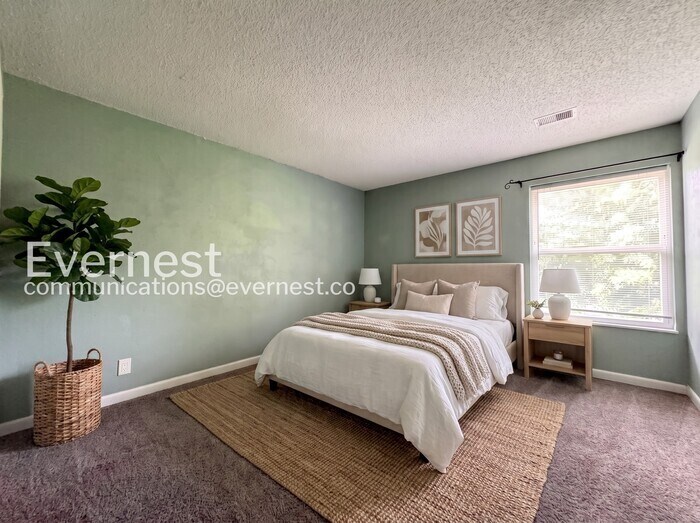Building Photo - 1606 Cottonwood Dr