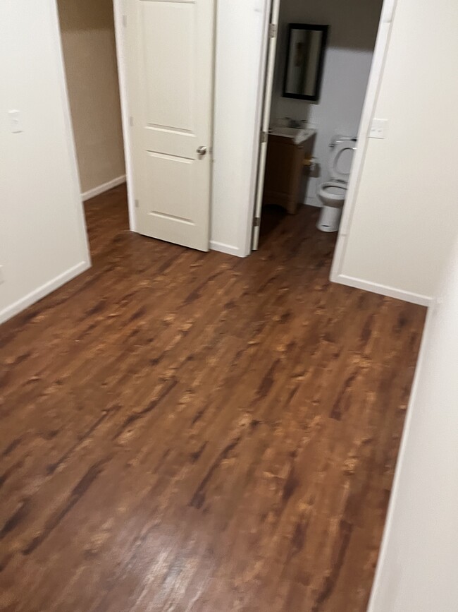 bed/bath - 1248 S 45th St