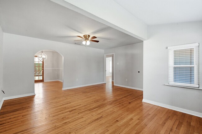 Building Photo - 3412 Brady Ave