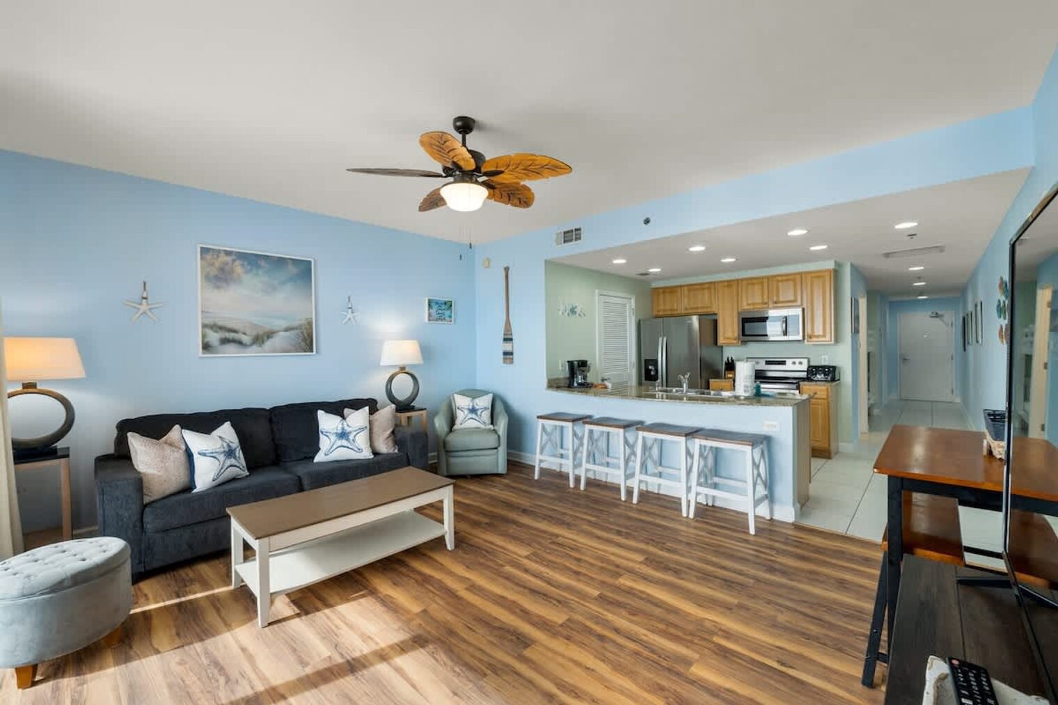 Building Photo - 17729 Front Beach Rd