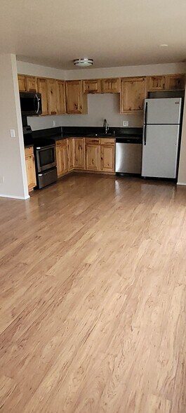 Building Photo - 2091 NE Liberty Ave