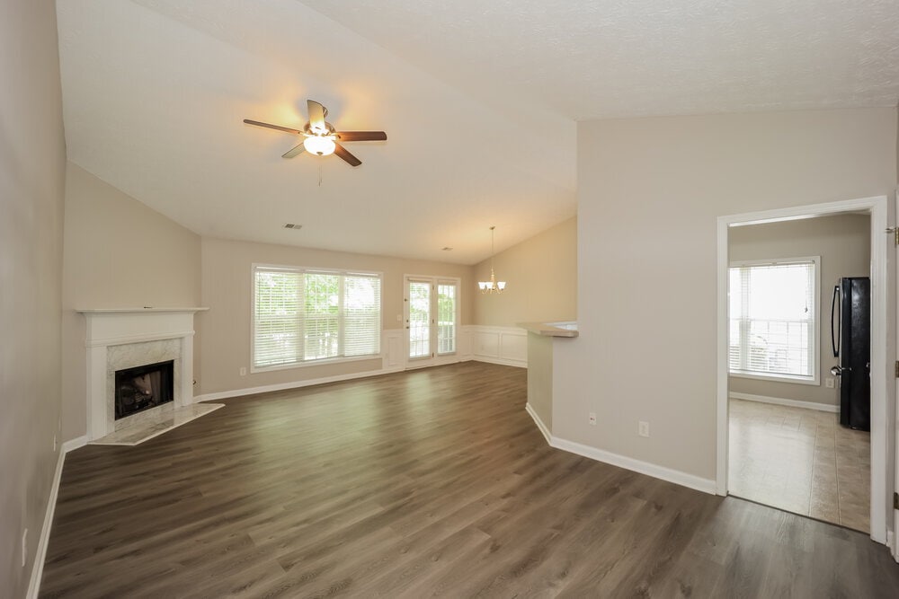 Building Photo - 109 Alessie Dr