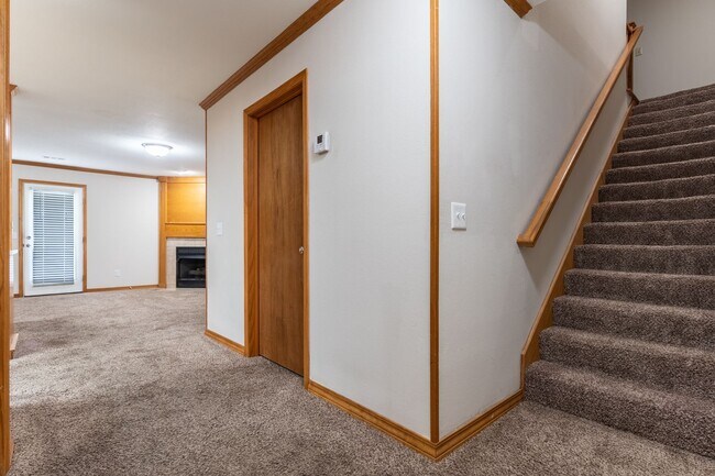 Building Photo - 1807 Pointer Ln