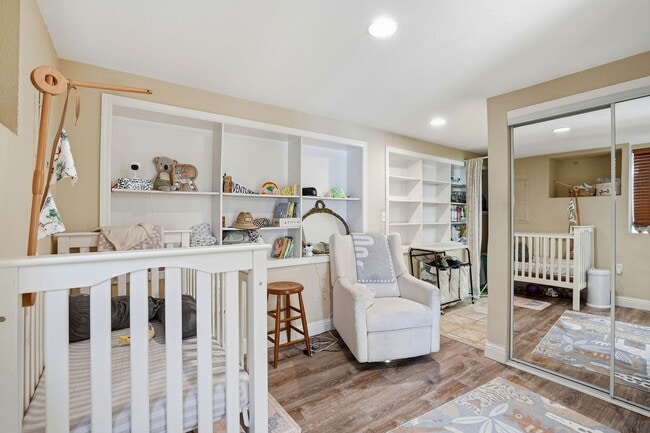 Building Photo - Beautiful Spacious 3-bedroom 2-Bath in Oakland!