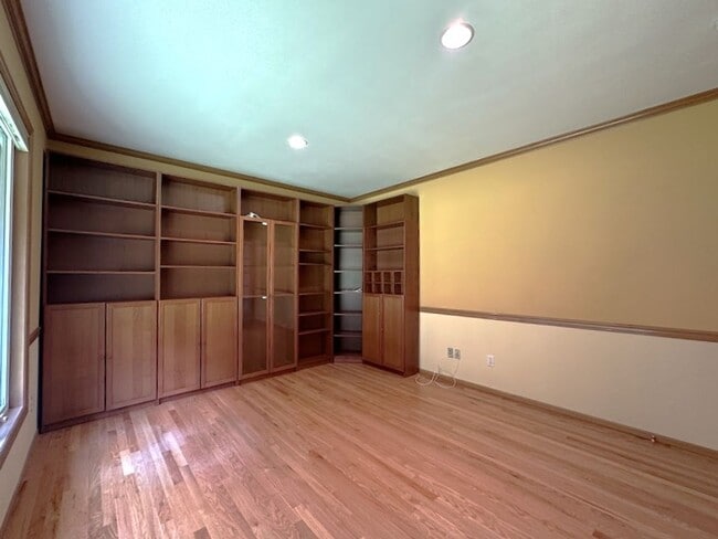 Building Photo - Luxury living in Gig Harbor!